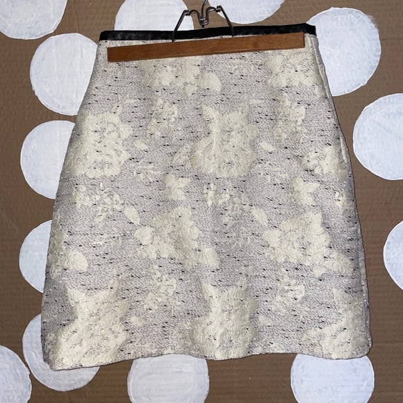 H&M Dresses & Skirts - • H&M • floral skirt